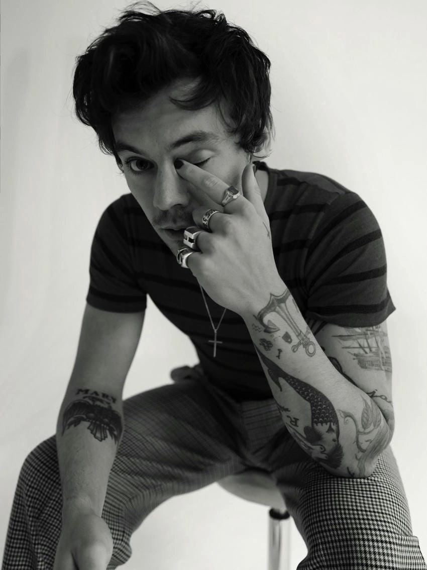 Sing Of The Times Harry Styles ca khúc lay động lòng người