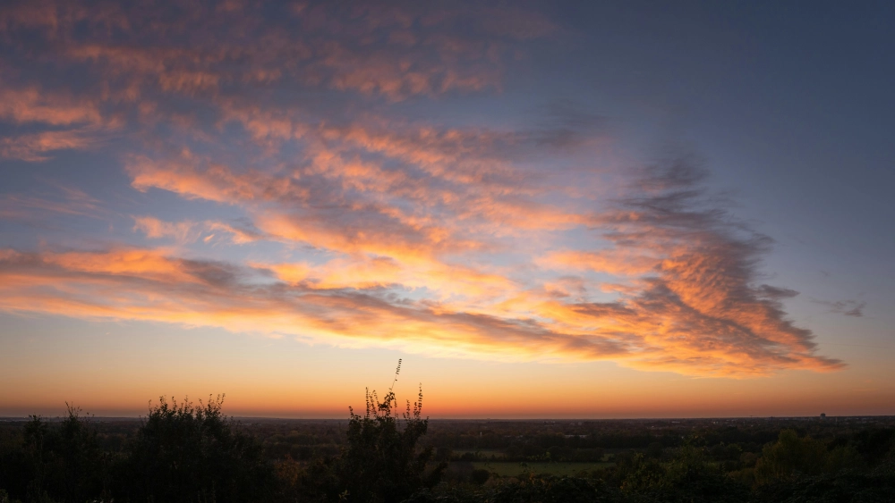 Ảnh nền hoàng hôn đẹp lung linh như tranh vẽ