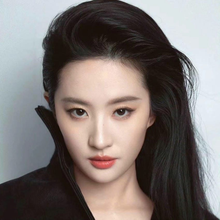 Lưu Diệc Phi tuổi thật khiến fan bất ngờ