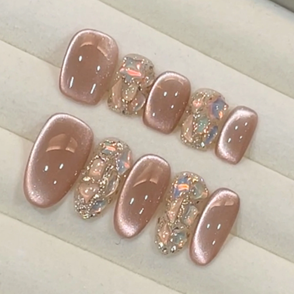 Nail box thiết kế đa dạng giúp nàng thoải mái lựa chọn