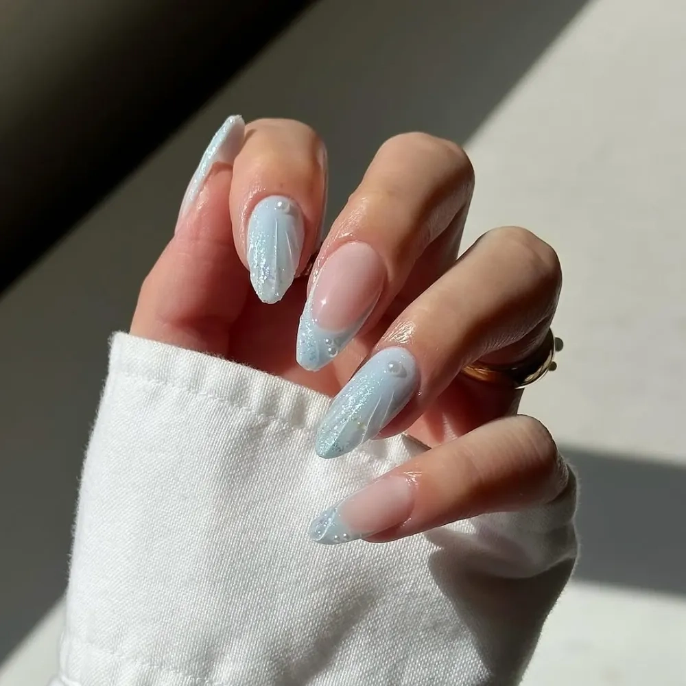 Nail đi biển mùa hè nhẹ nhàng tôn vẻ đẹp đôi tay