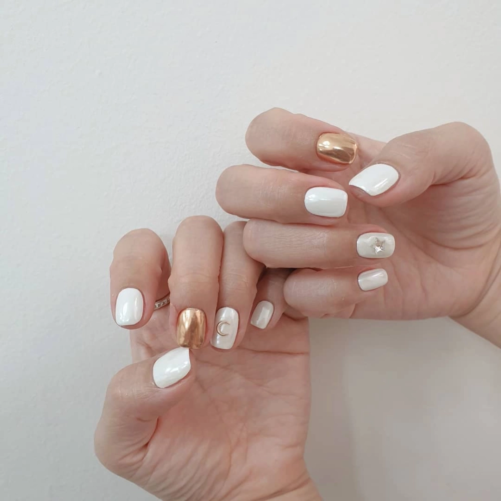 Mẫu nail trơn đơn giản thích hợp cho mọi dịp