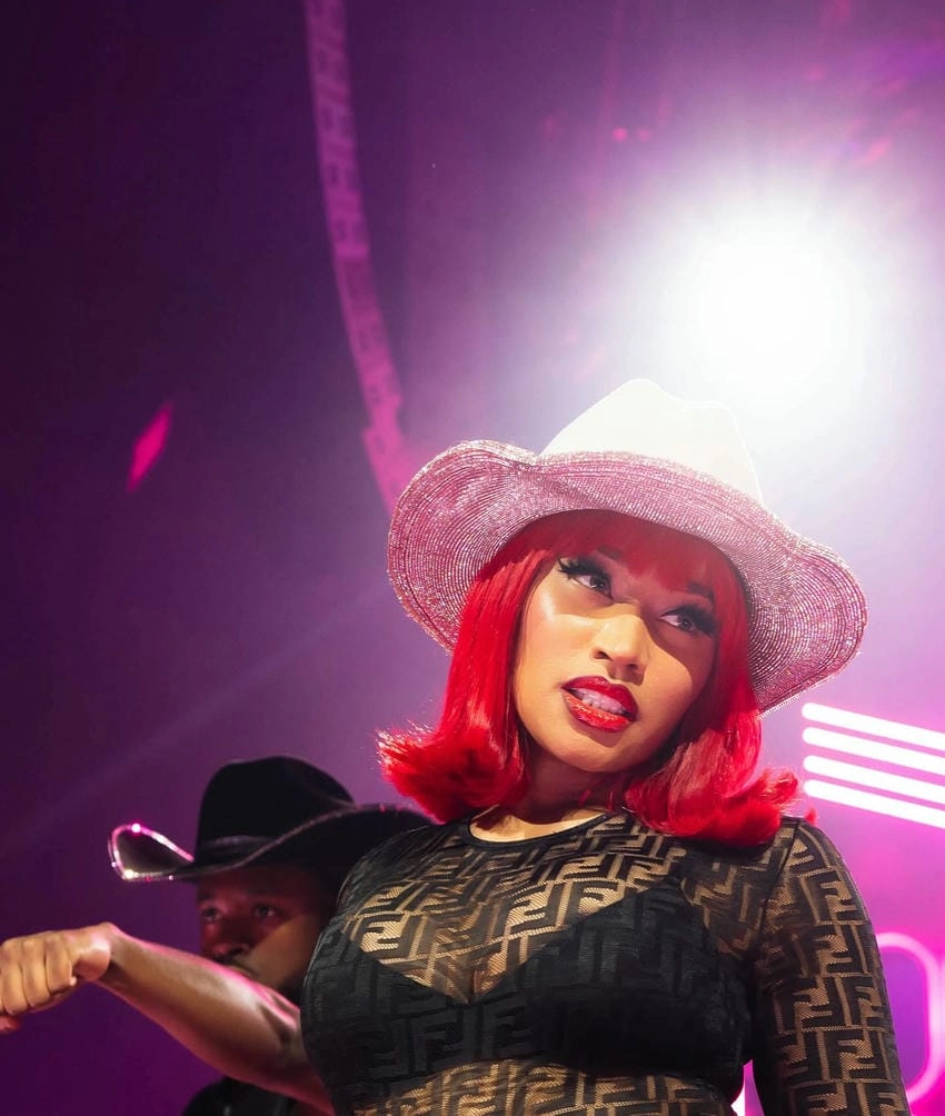 Monster Nicki Minaj thể hiện cá tính mạnh mẽ khó quên