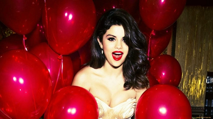 Selena Gomez net worth minh chứng thành công rực rỡ