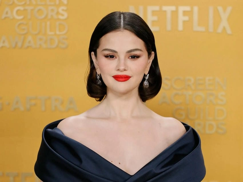 Selena Gomez song giai điệu làm say đắm hàng triệu trái tim