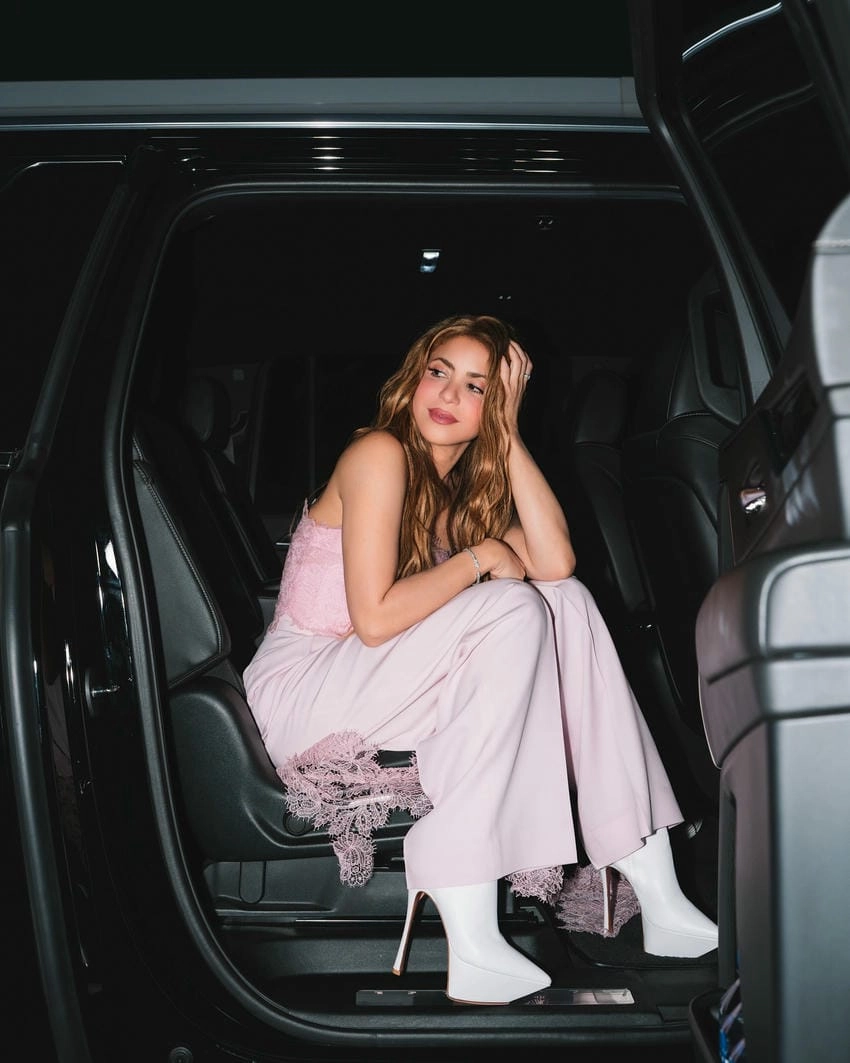 Canción de Shakira mang đến cảm xúc sâu lắng đặc biệt