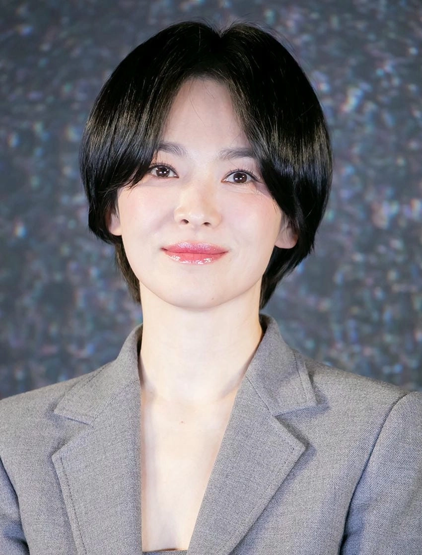 Song Hye Kyo IG thu hút hàng triệu người theo dõi