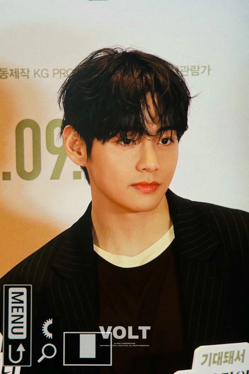 Tên thật của V BTS là Kim Taehyung
