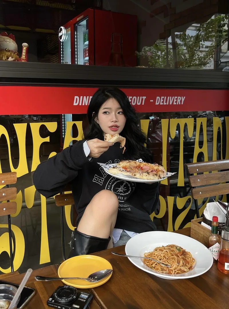 Ngắm phong cách thời trẻ với ảnh gái xinh 9x