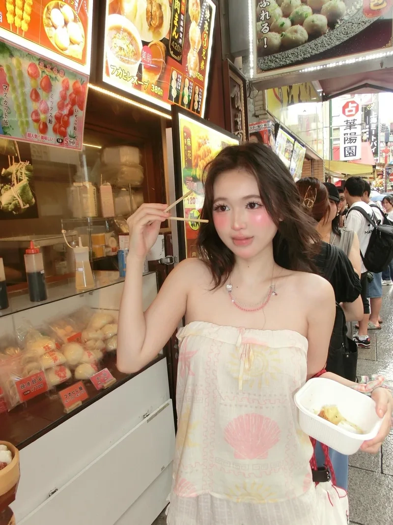 Tận hưởng Hình nền phô mai que con gái miễn phí cực xinh và dễ thương