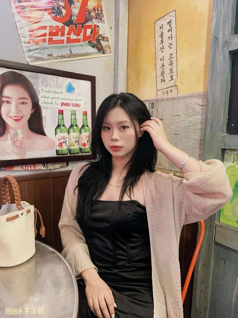 Trải nghiệm hình ảnh sắc nét với Hình ảnh gái 2k5 chất lượng cao