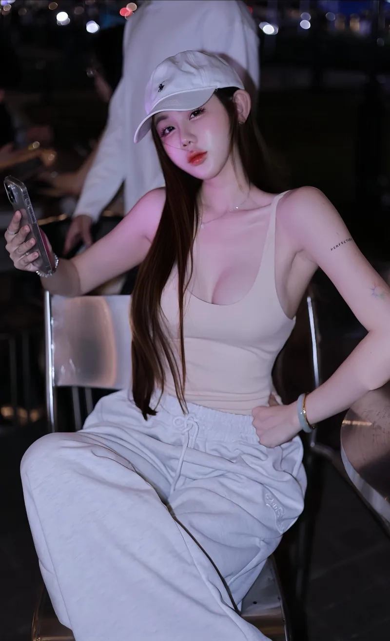 Nhanh tay Tải hình ảnh gái 2k5 dễ thương về máy ngay