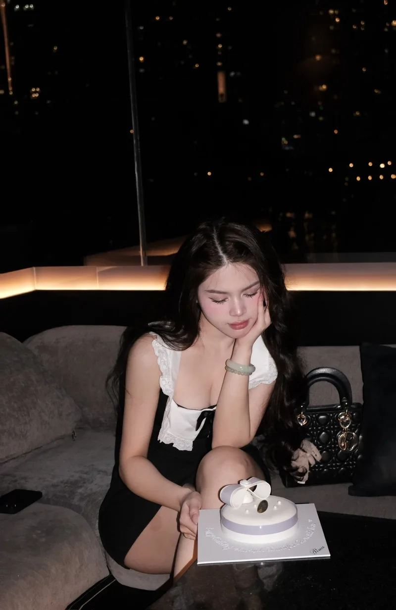 Trang trí màn hình với Hình nền gái 2k5 dễ thương HD đẹp mắt