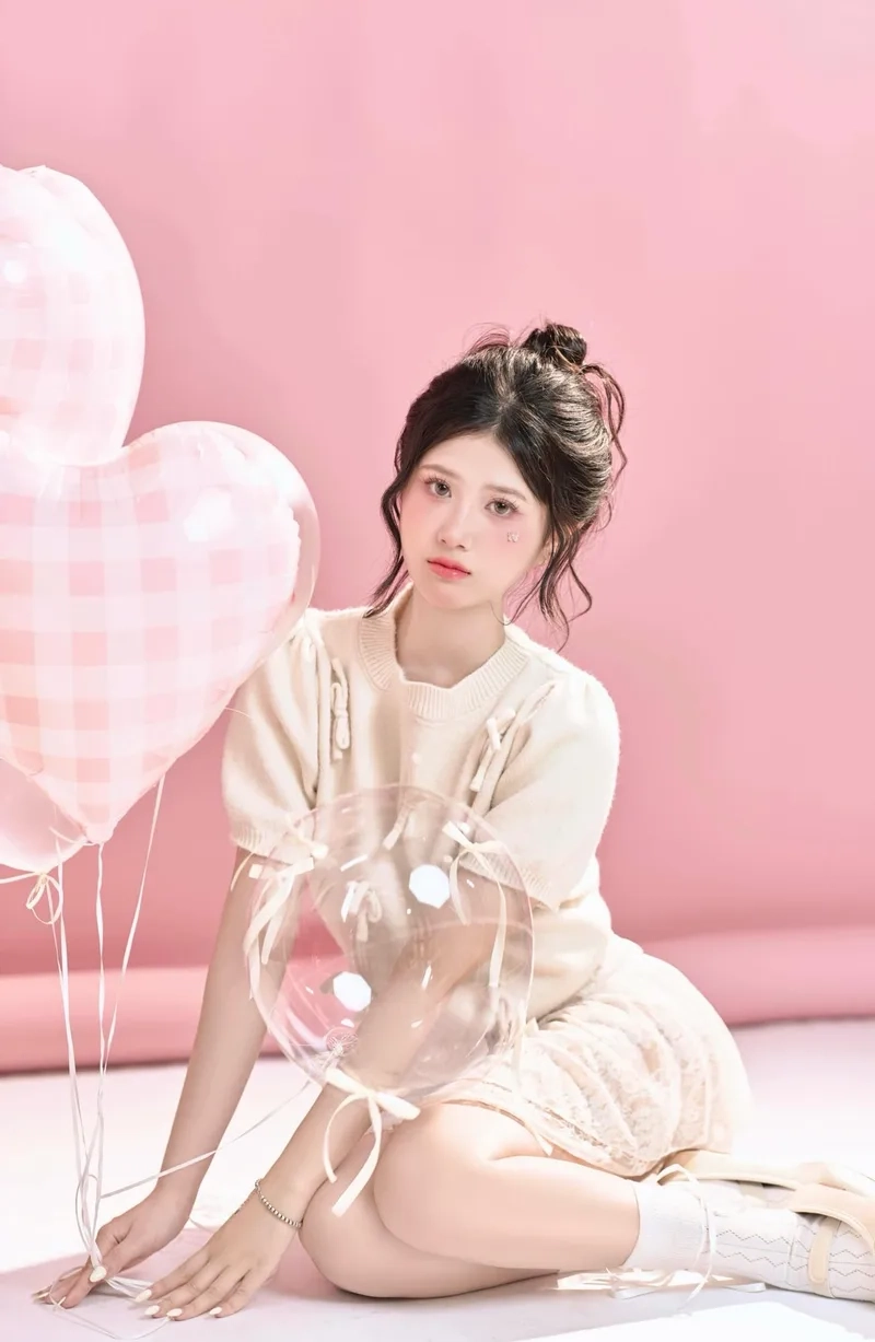 Tạo ấn tượng mạnh mẽ cùng ảnh gái xinh full người