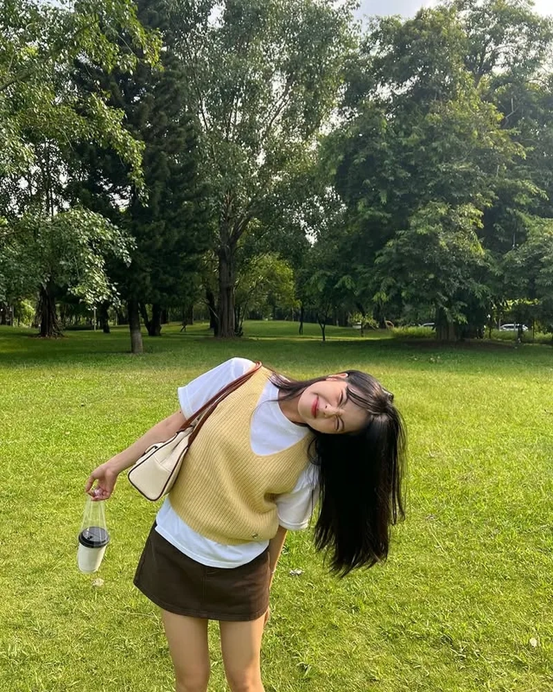 Hình nền dễ thương với ảnh gái xinh làm hình nền