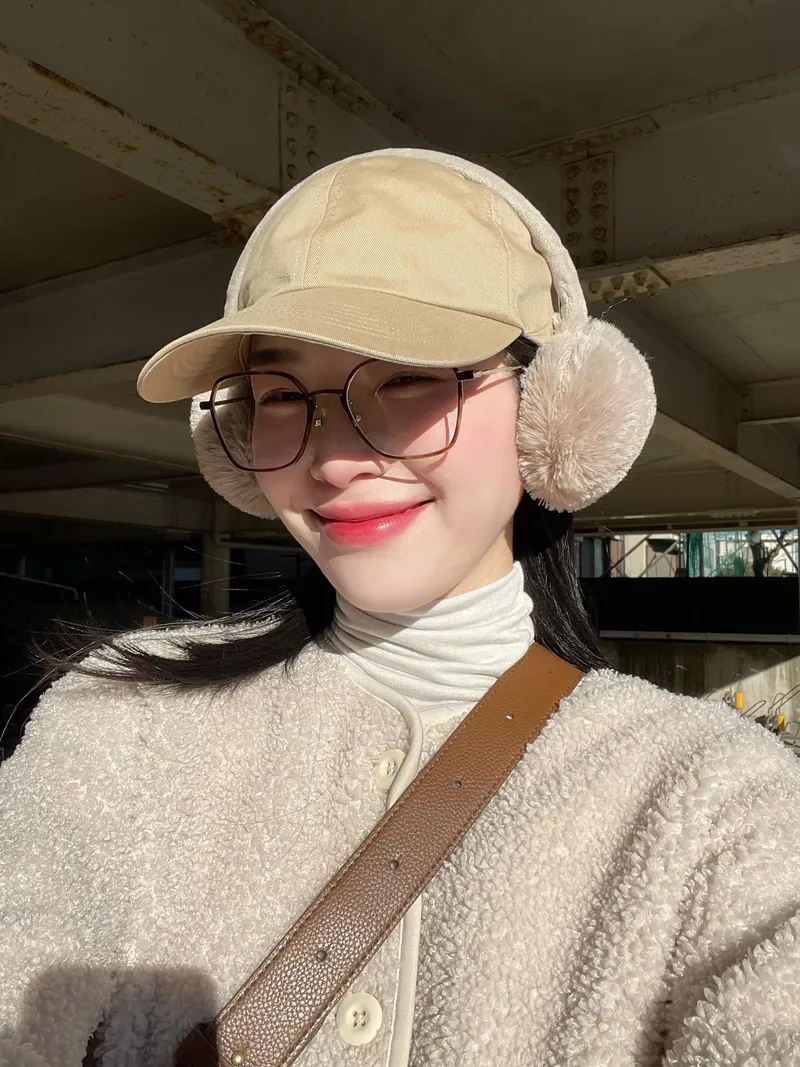 Chọn Avatar con gái xinh ngầu Instagram để thay đổi phong cách