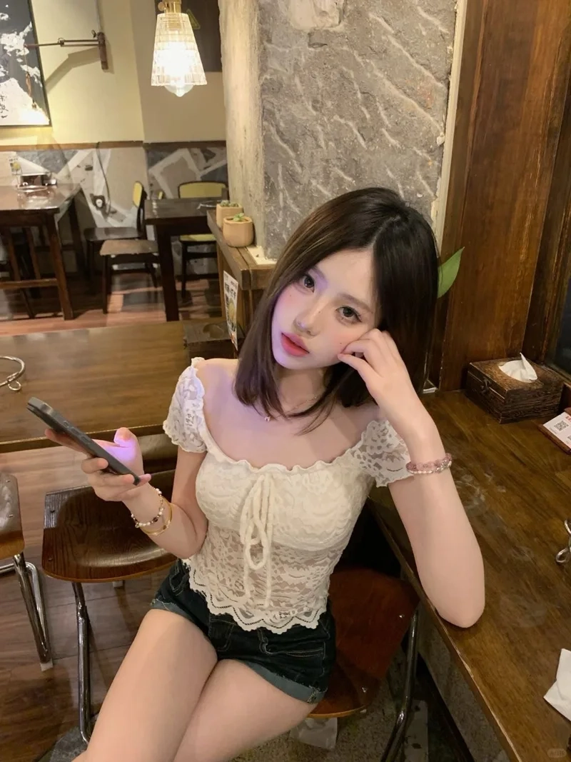 Thêm đáng yêu cho mạng xã hội cùng avatar gái xinh dễ thương