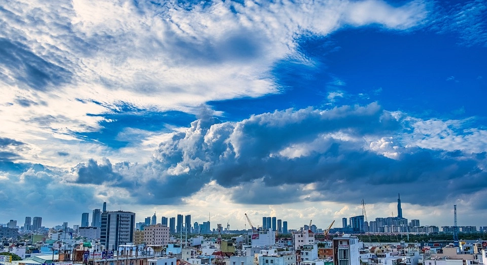 Nhiệt độ tăng lên đỉnh điểm vào giữa ngày là đặc trưng của ban ngày