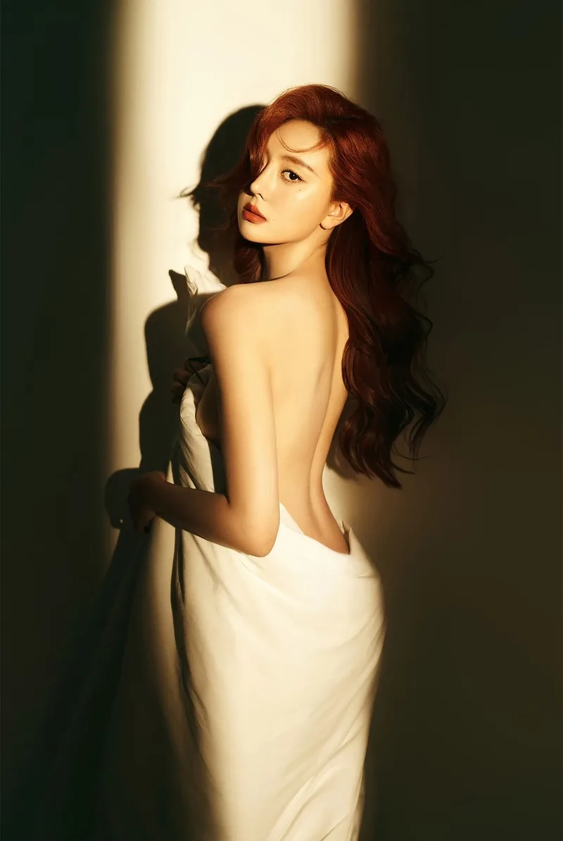 Avatar thêm hấp dẫn với cô gái xinh đẹp nhất