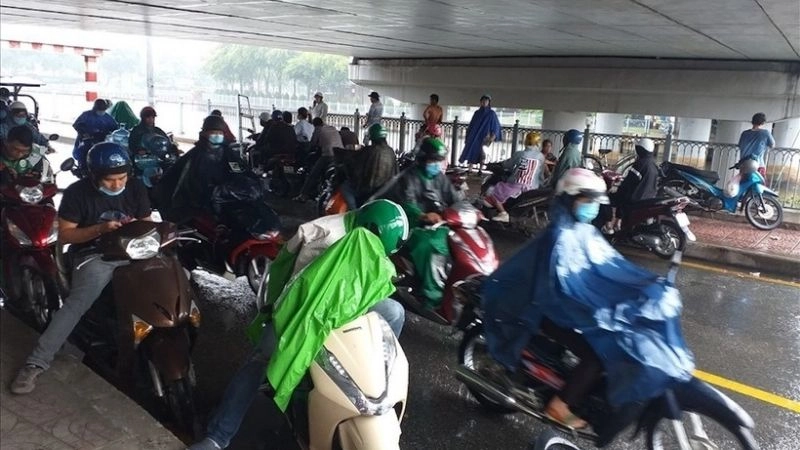 Cơn mưa bất chợt là hiện tượng mưa đến nhanh khó lường