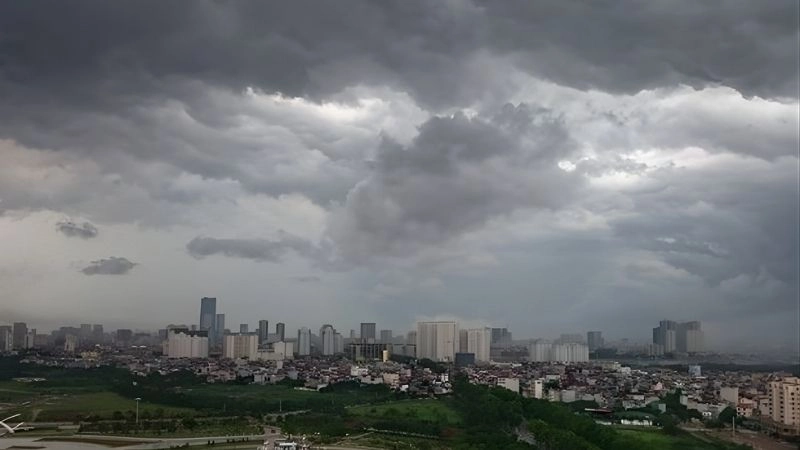 Đối lưu khí quyển mạnh dẫn đến cơn mưa bất chợt