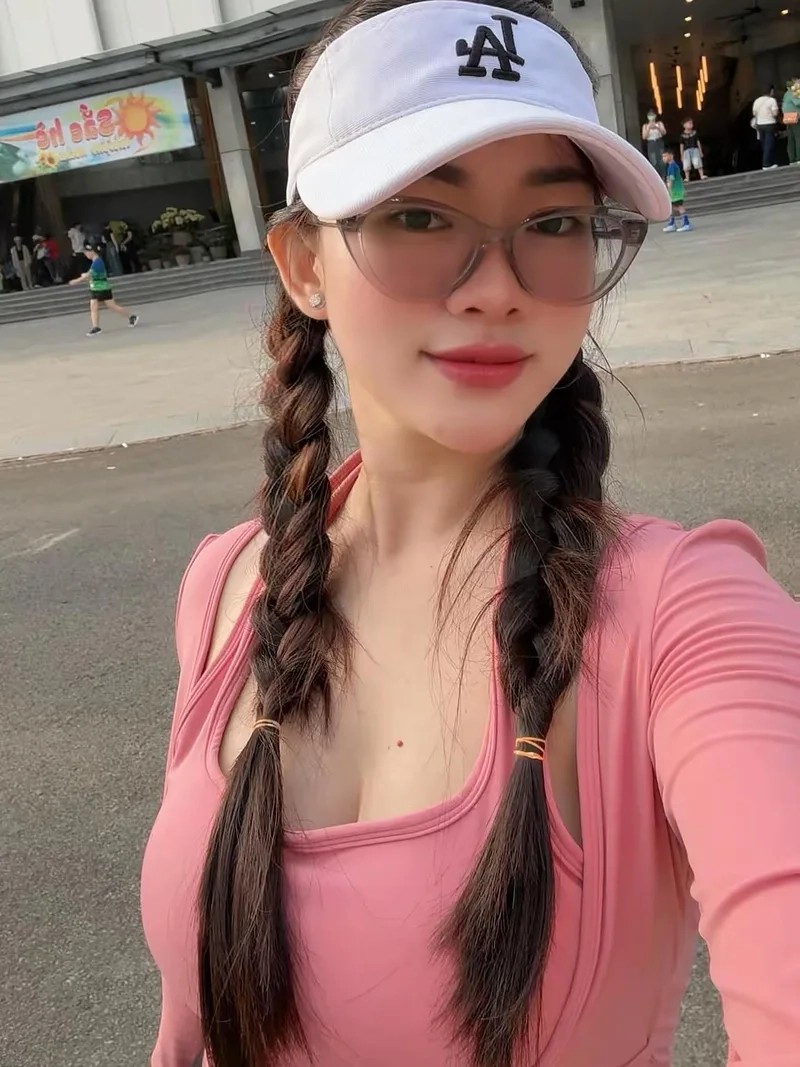 Khám phá phong cách dễ thương với gái xinh k7