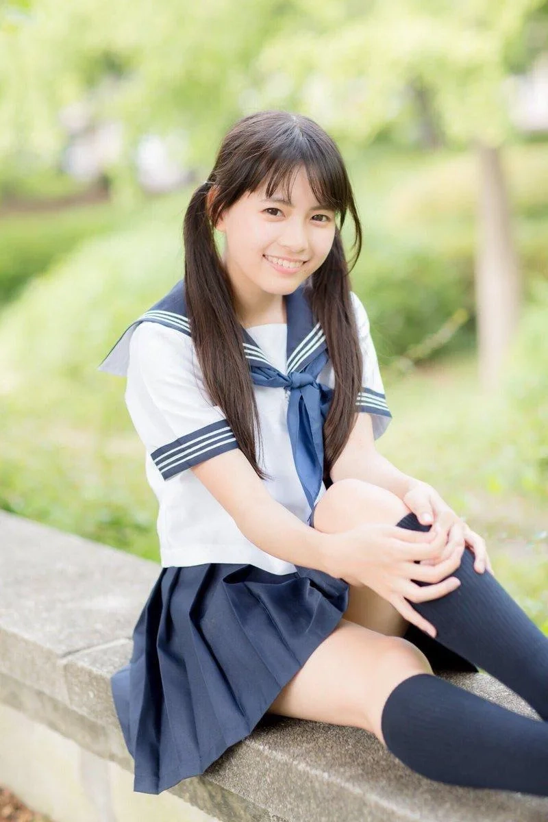 Thể hiện cá tính nổi bật cùng gái xinh nhật bản mặc bikini