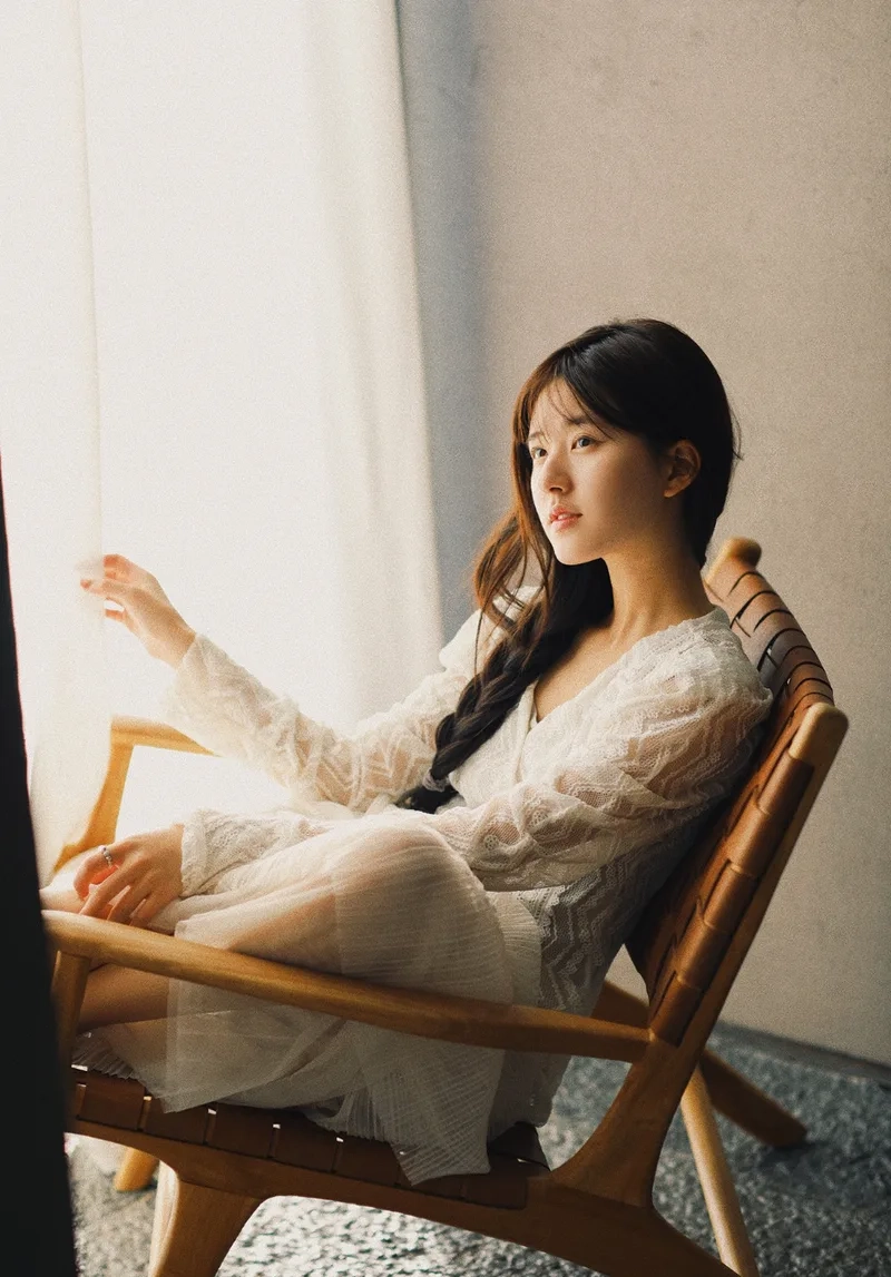 Cô đơn và lặng lẽ cùng gái ảnh buồn cô đơn