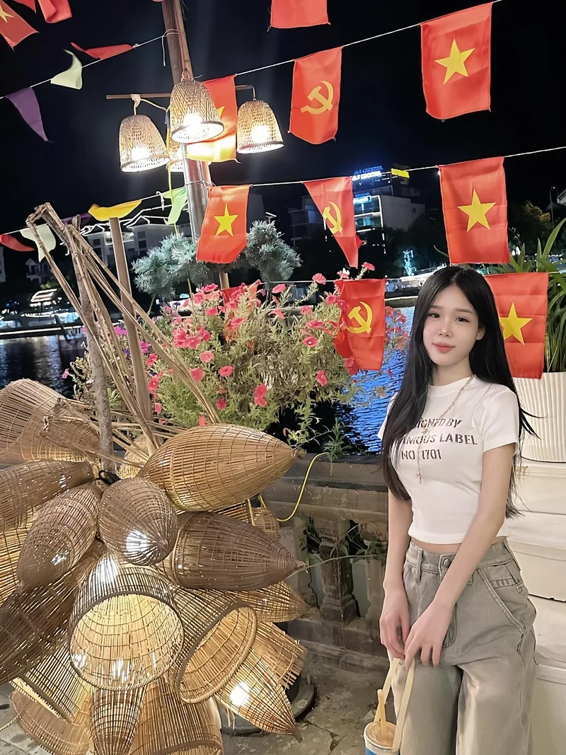 Thể hiện nét tự nhiên với Hình ảnh gái xinh Việt Nam tự nhiên