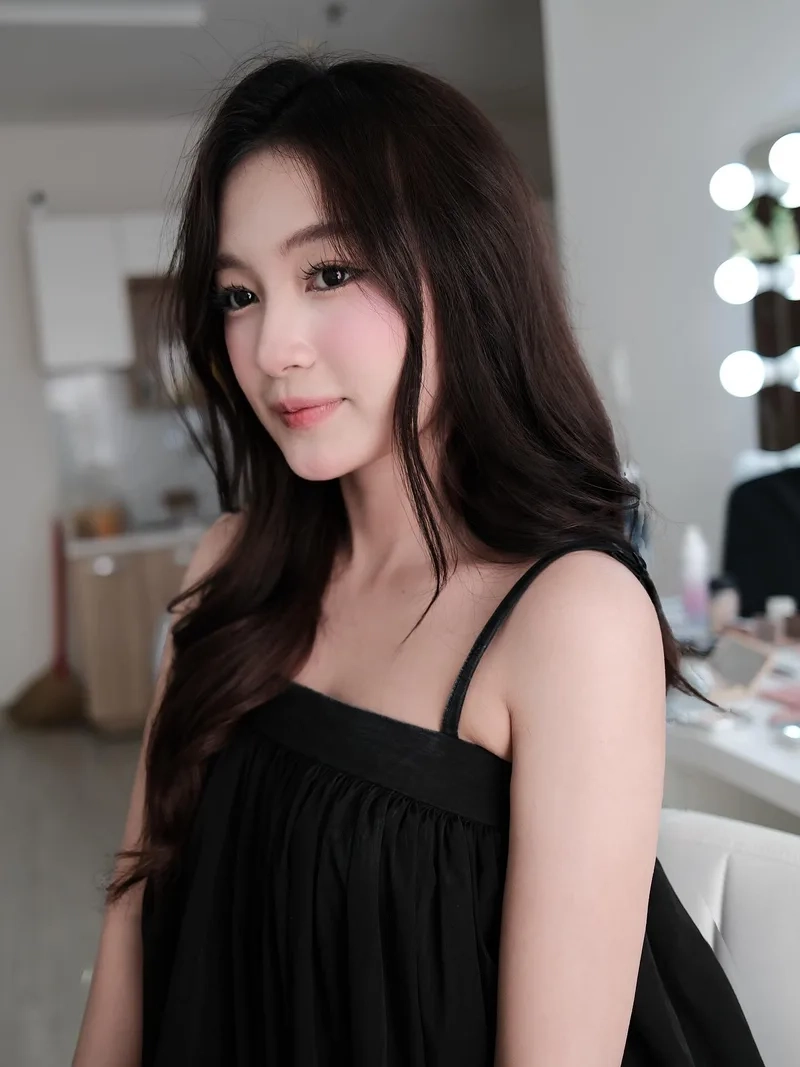 Cập nhật mới nhất với Tải hình nền gái đẹp cho điện thoại miễn phí