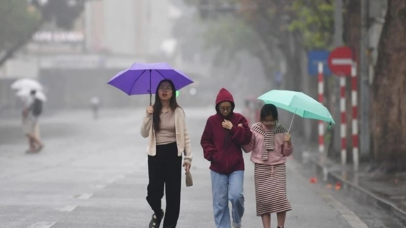 Kéo dài liên tục khiến mưa lâm thâm gây cảm giác lạnh