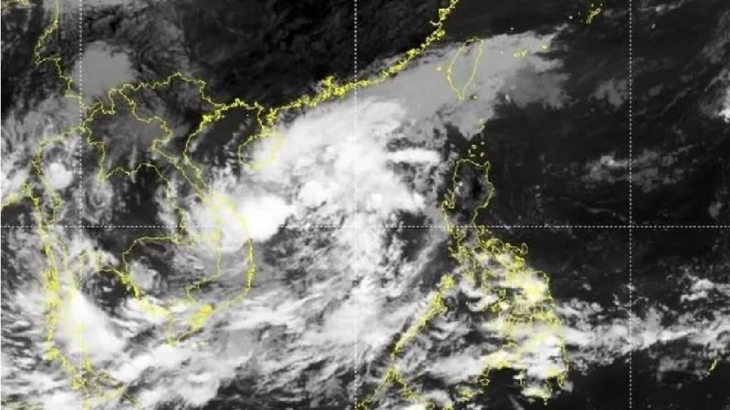 Áp thấp nhiệt đới thường kéo theo tình trạng mưa rất to