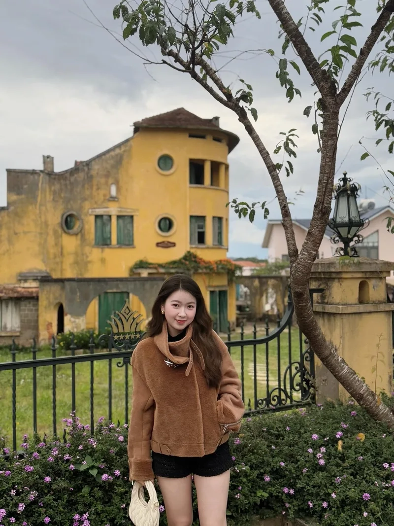 Avatar mới cực chất với Ảnh đại diện nữ ngầu