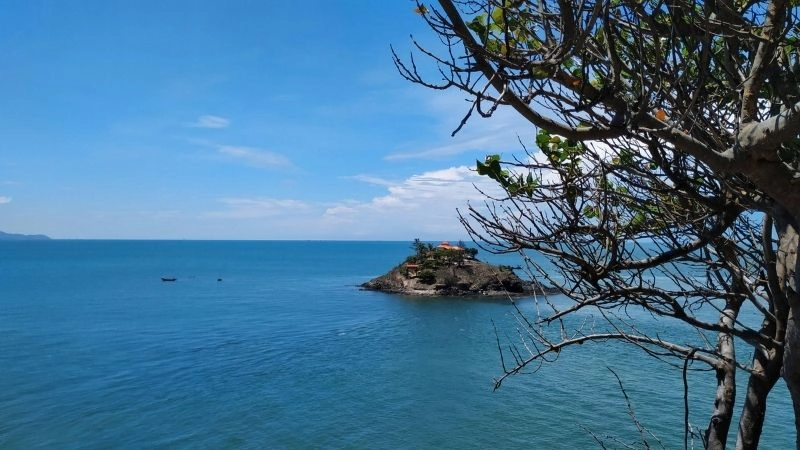 Mùa mưa: Trải nghiệm yên bình và giá rẻ hơn 