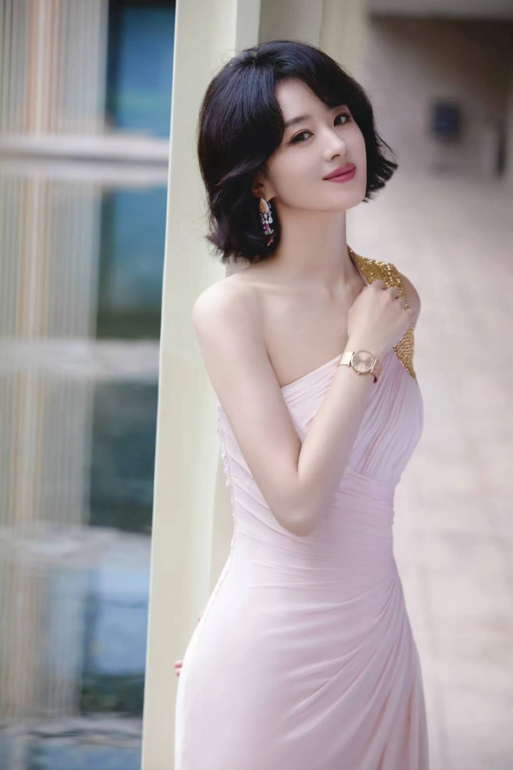 Triệu Lệ Dĩnh cổ trang tạo dấu ấn mạnh