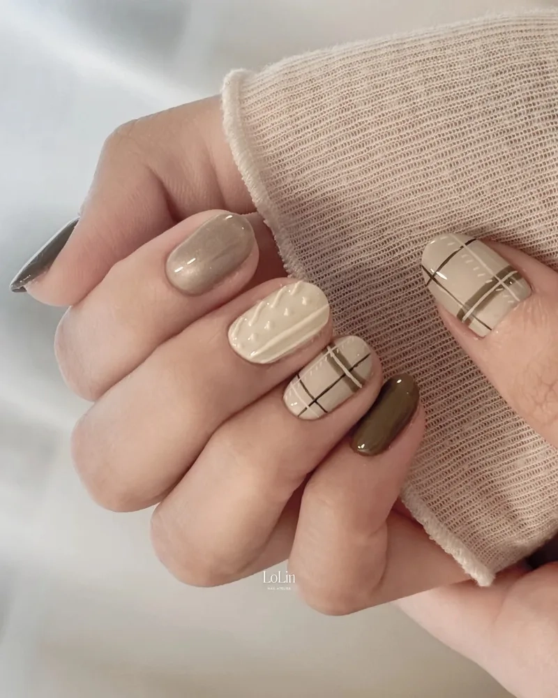 Kiểu nail caro trẻ trung giúp móng tay nổi bật