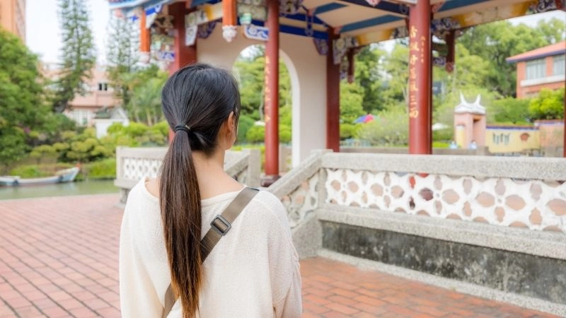 Quy tắc đi đứng và lời ăn tiếng nói nơi cửa Phật