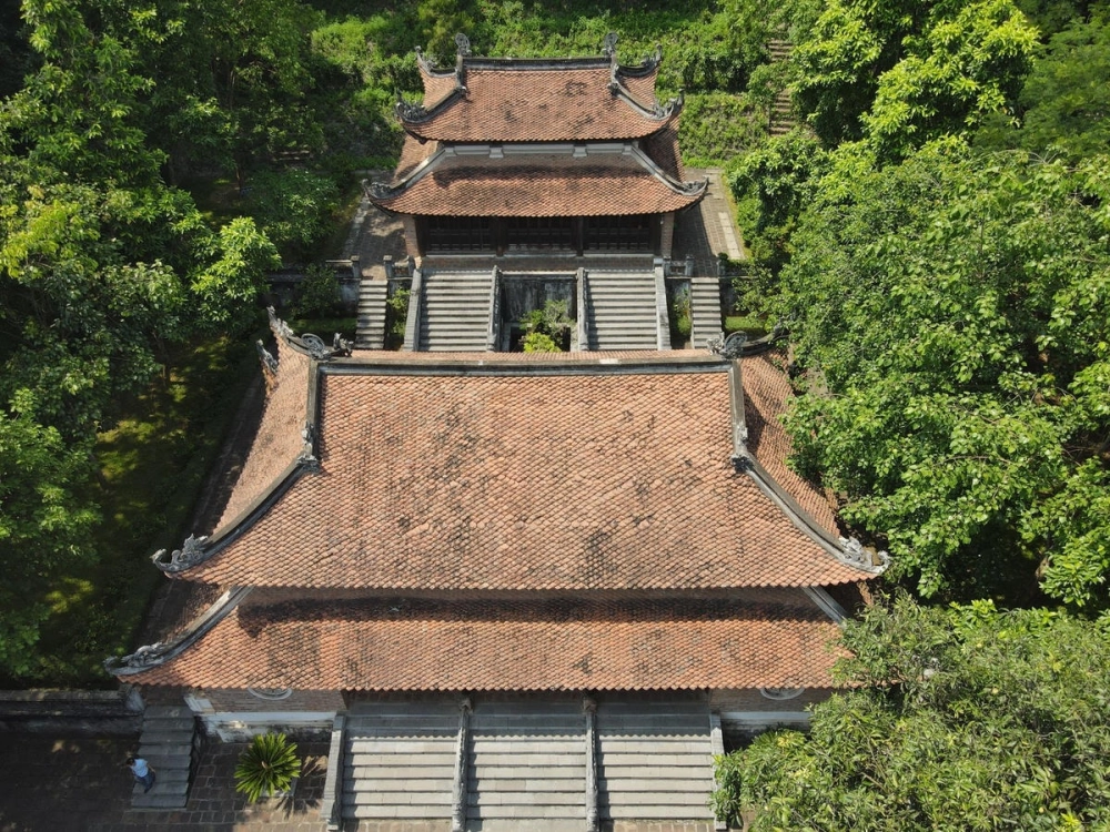 Nữ anh hùng Bà Triệu là biểu tượng bất khuất.