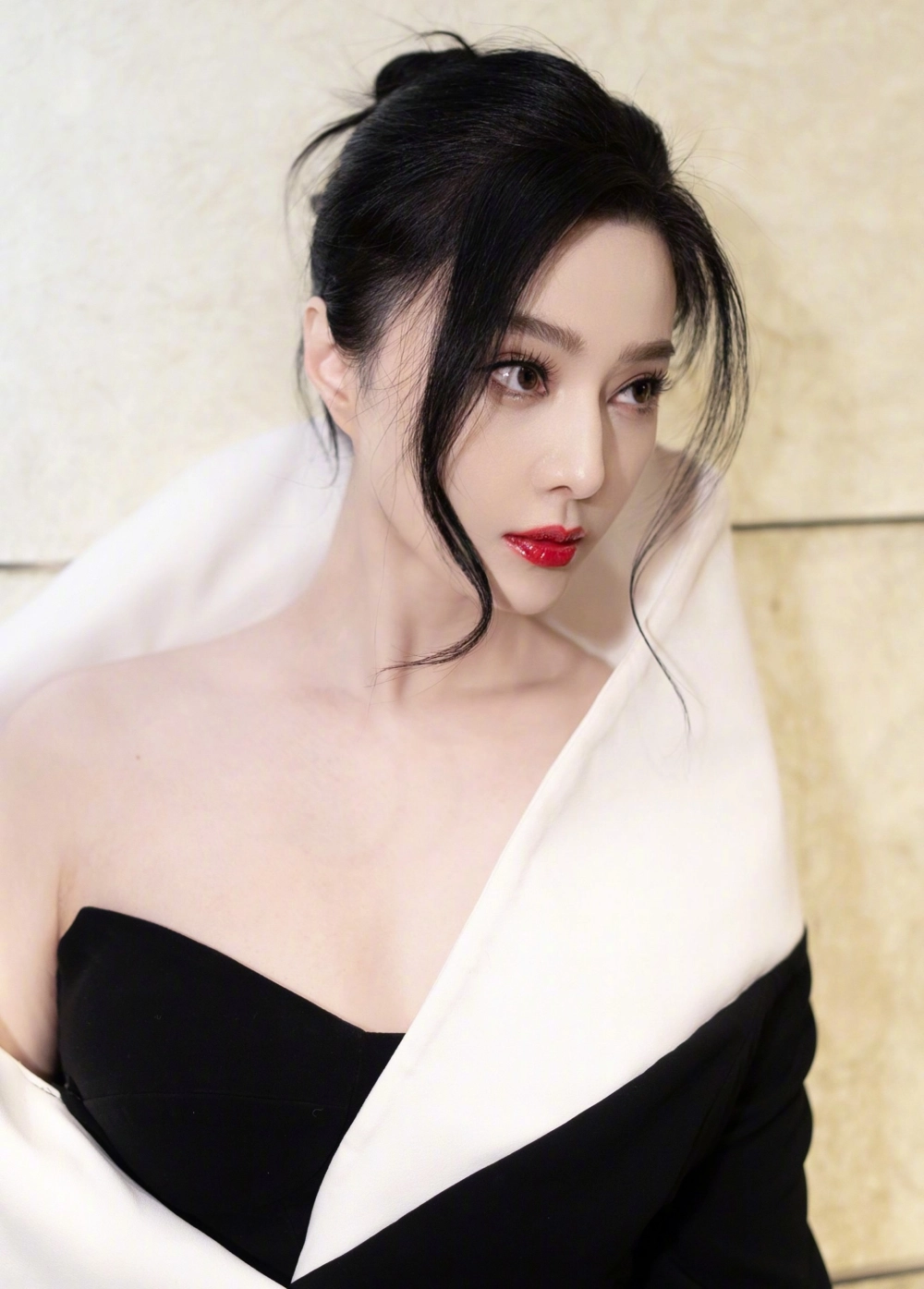 Phạm băng băng là nữ diễn viên trung quốc nổi tiếng với nhan sắc và sự nghiệp lớn