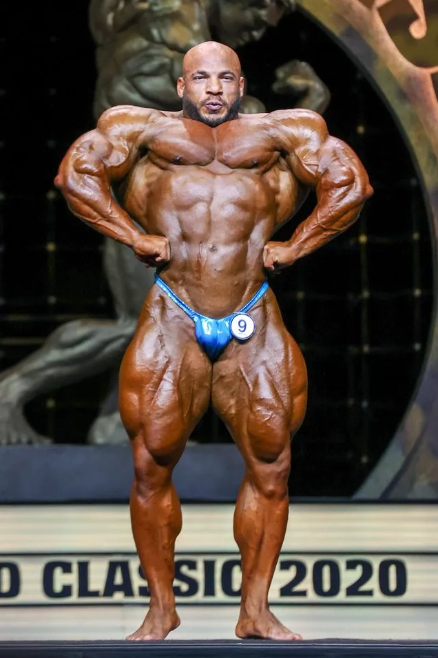 Big Ramy phô diễn cơ bắp đỉnh cao sự nghiệp Big Ramy