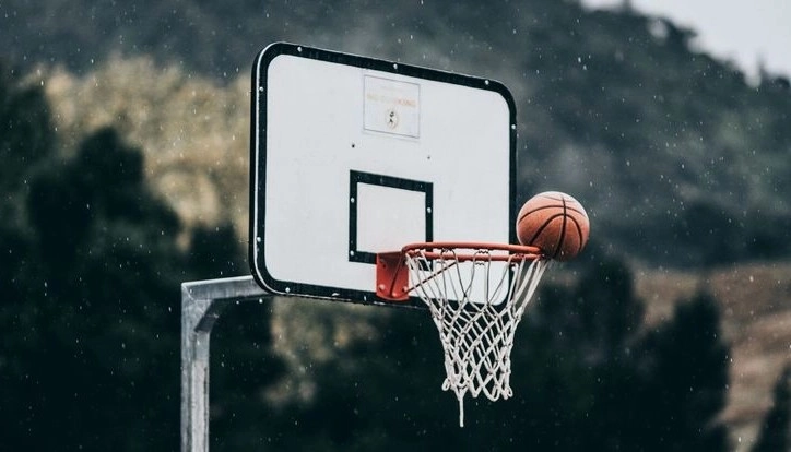 Kỹ thuật bắt kèo rung bóng rổ hiệp 4 hiệu quả nhất