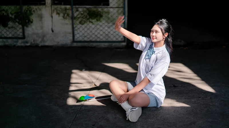 Ý nghĩa của gái mặc đồ học sinh rất sâu sắc