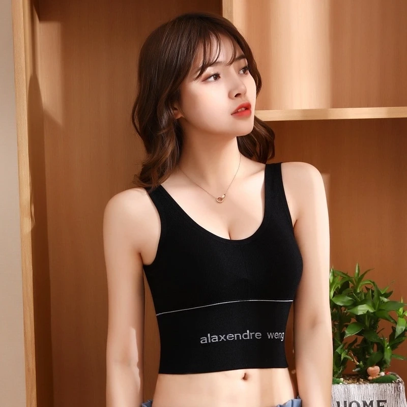 Vẻ đẹp khỏe khoắn của các cô gái mặc đồ tập gym bó sát