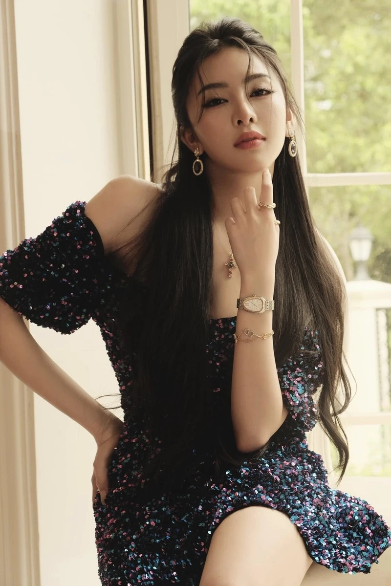 Bí kíp để gái đẹp mặc đầm trễ vai dự tiệc luôn nổi bật nhất