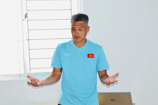 Lê Công Vinh với vẻ ngoài phong độ sau khi giải nghệ