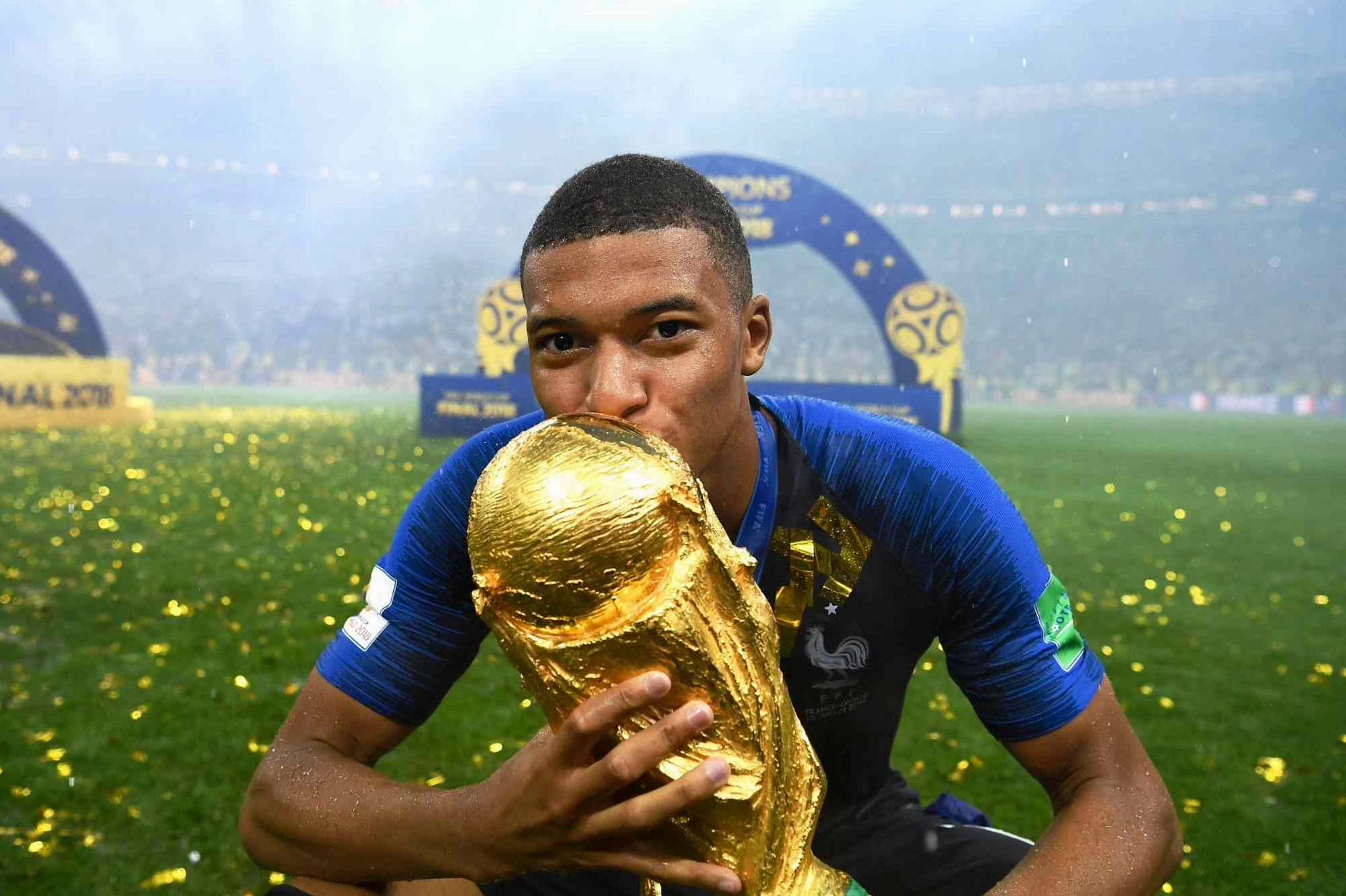 Tiểu sử Gerrit Holtmann với khoảnh khắc ăn mừng bàn thắng