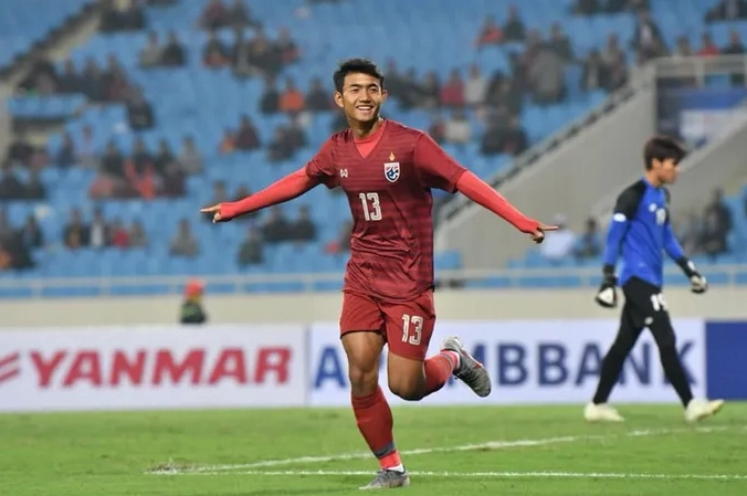Tiểu sử Suphanat Mueanta ghi dấu ấn kỷ lục cầu thủ ghi bàn trẻ nhất U23 châu Á