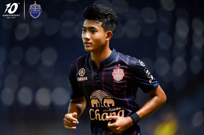 Tiểu sử Suphanat Mueanta và tầm ảnh hưởng của một thần đồng Thái Lan