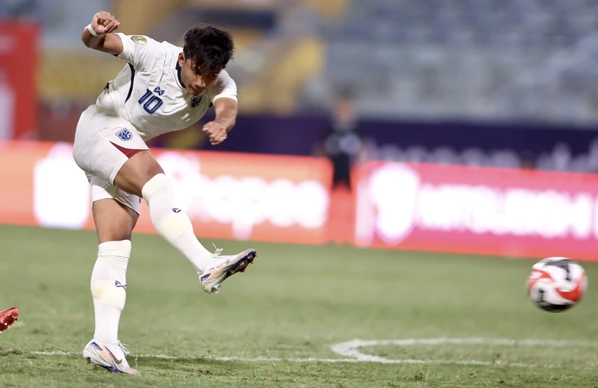 Tiểu sử Suphanat Mueanta và tầm vóc thủ lĩnh của Voi chiến tương lai