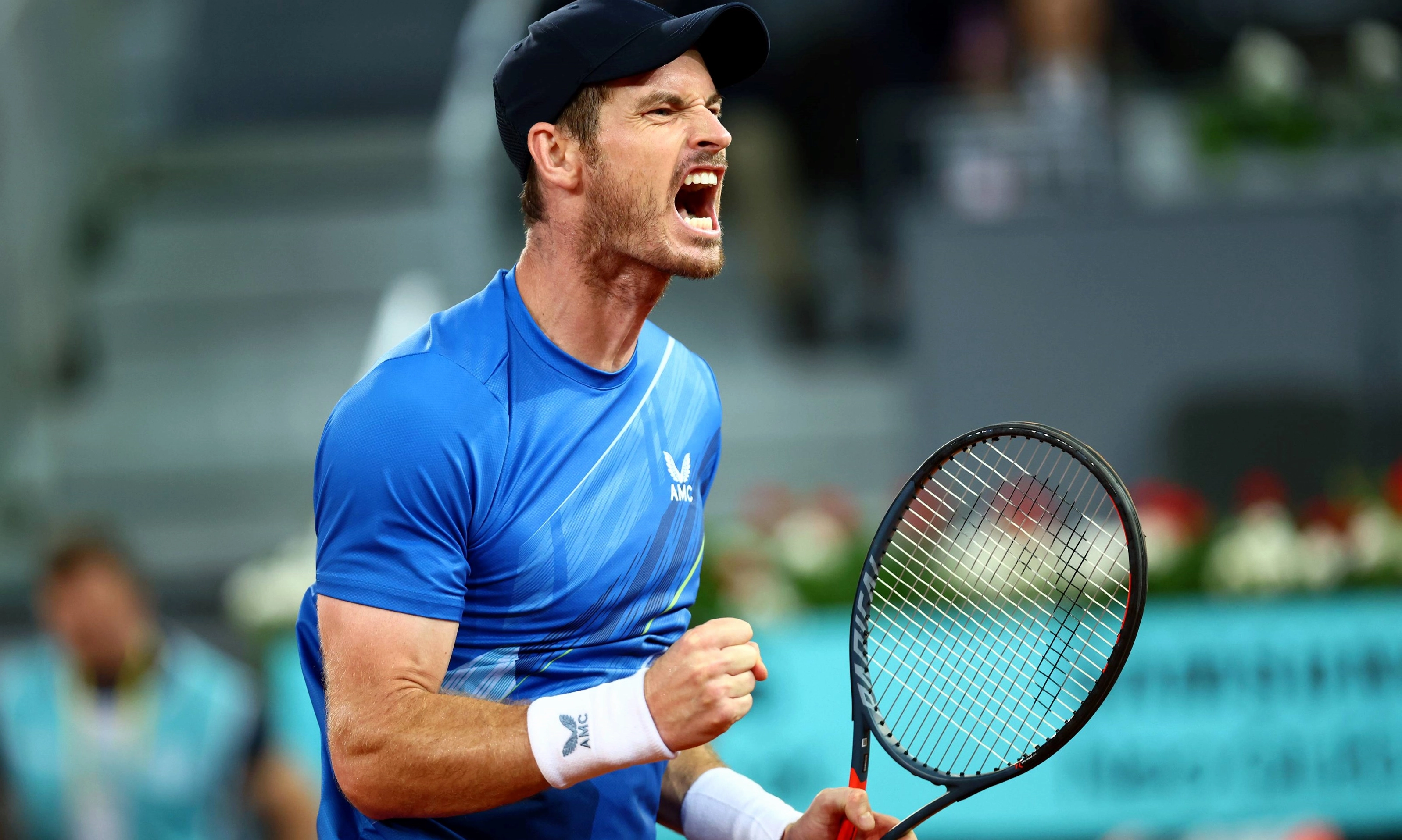Andy Murray ăn mừng đầy cảm xúc